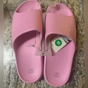 Wild Fable Pink Sandals